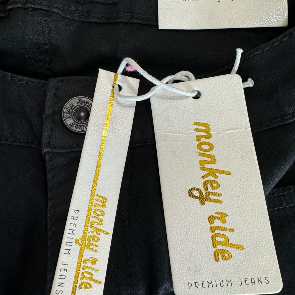 ❤️NWT  ANKLE LENGTH ROLLED CUFF BLACK JEANS  JUNIORS SZ: 1 - Picture 4 of 4